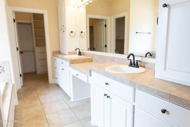 $2,900 | 116 Essen Lane, Madison, MS 39110