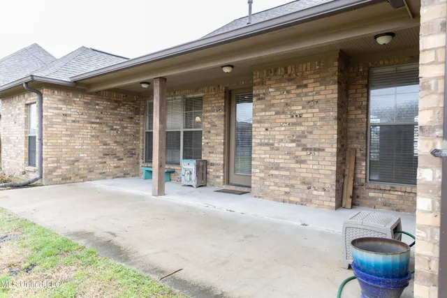 $2,900 | 116 Essen Lane, Madison, MS 39110