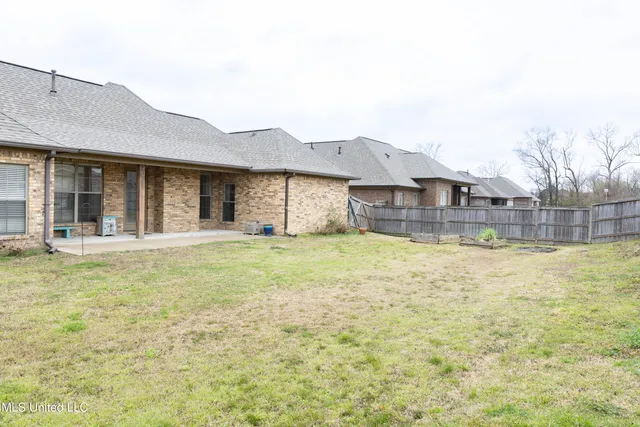 $2,900 | 116 Essen Lane, Madison, MS 39110