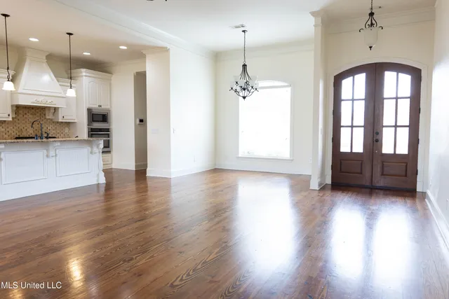 $2,900 | 116 Essen Lane, Madison, MS 39110