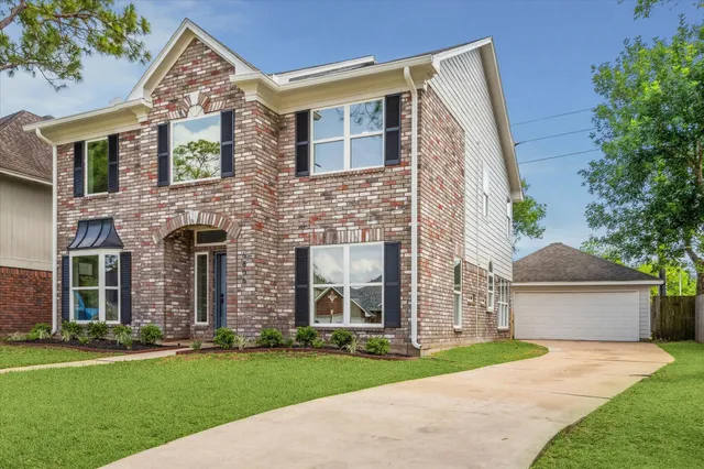 $2,500 | 6806 Flowermound Drive, Sugar Land, TX 77479