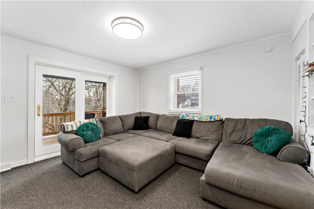 204 Vine Street Clairton, PA 15025 - Photo 11 of 34