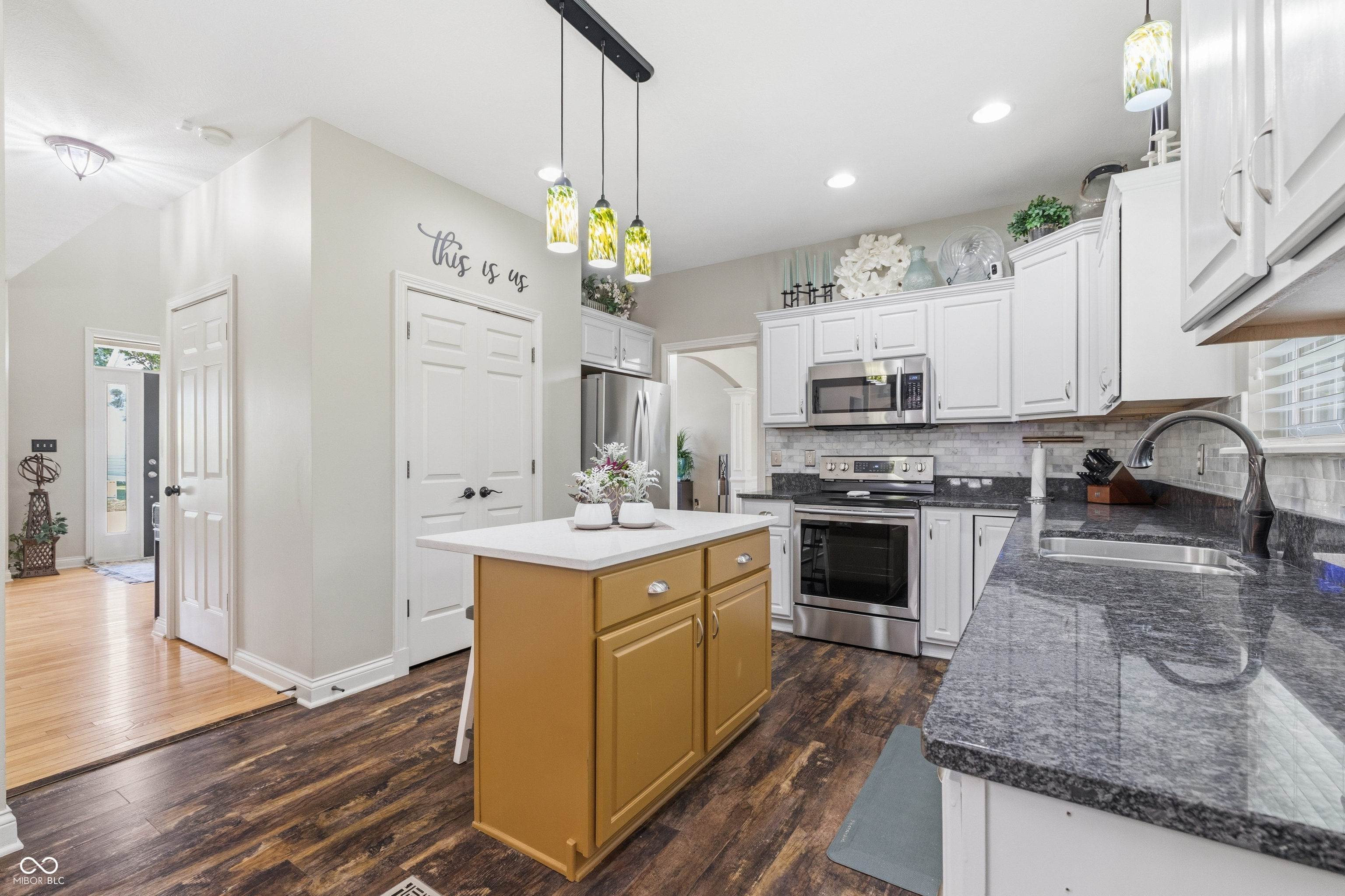 6426 Harrison Ridge Boulevard Indianapolis, IN 46236 - Photo 7 of 63 Gallery Image 7