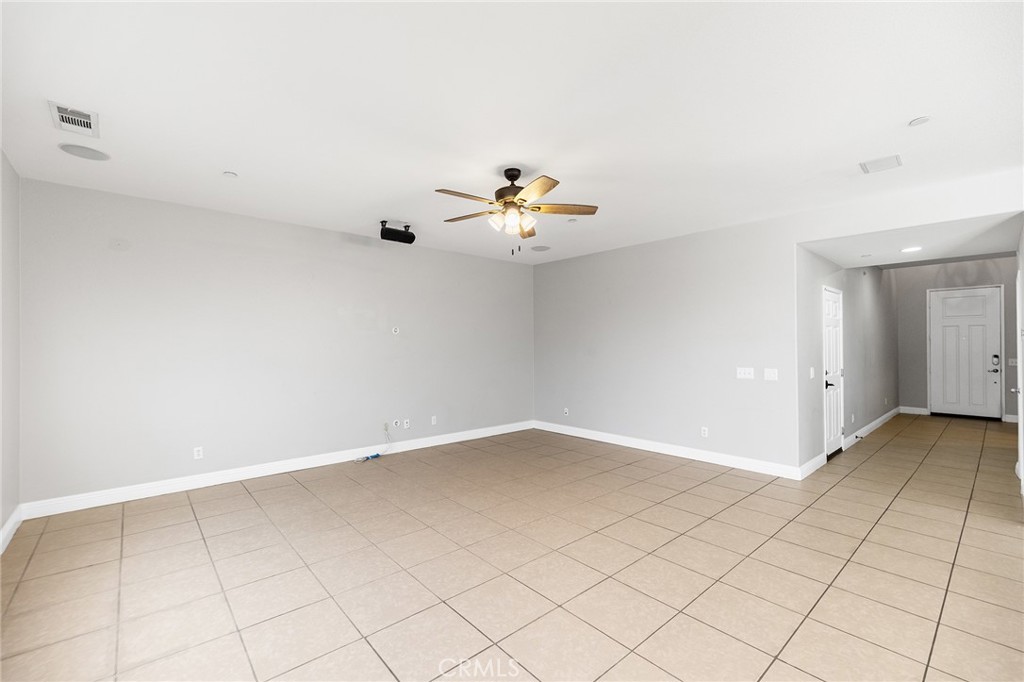 25392 Lone Acres Road Menifee, CA 92584 - Photo 9 of 46
