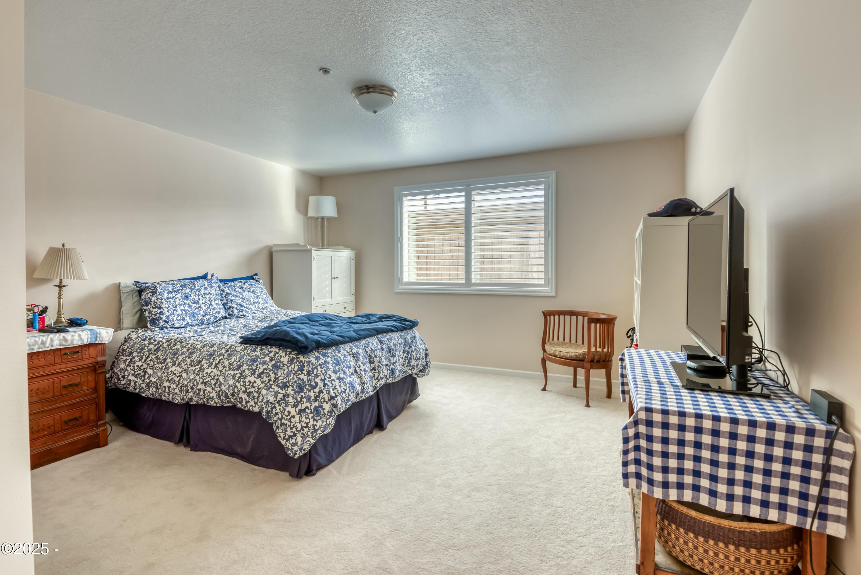 1120 Northwest Spring Street Newport, OR 97365 - Photo 13 of 25 tempImageFsZtBc