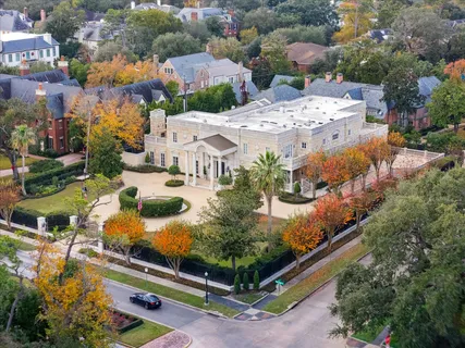 $16,500,000 | 1708 River Oaks Boulevard, Houston, TX 77019