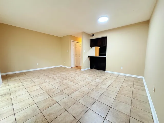 $1,225 | 1936 Portland Avenue, Tallahassee, FL 32303