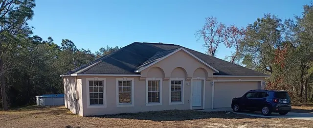 a view of a white house