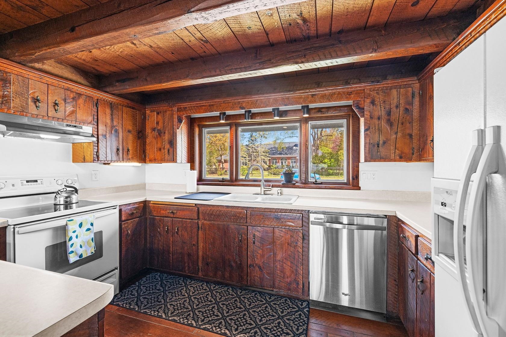 2512 Riverside Drive Green Bay, WI 54301 - Photo 45 of 79