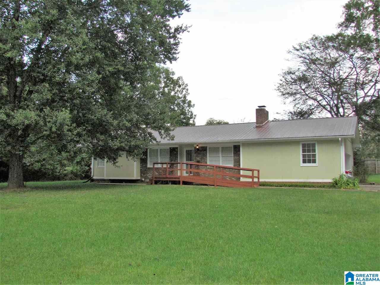 501 Mccullars Drive Weaver, AL 36277 - Photo 1 of 21