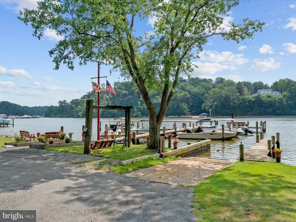 $2,800,000 | 778 Bon Haven Drive, Annapolis, MD 21401