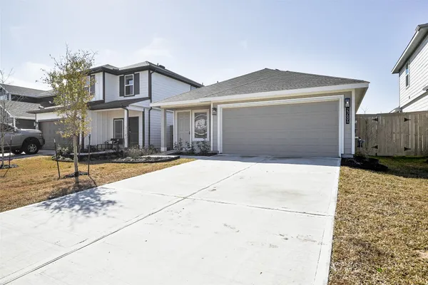 $1,695 | 23604 Nectar Crest Heights, New Caney, TX 77357