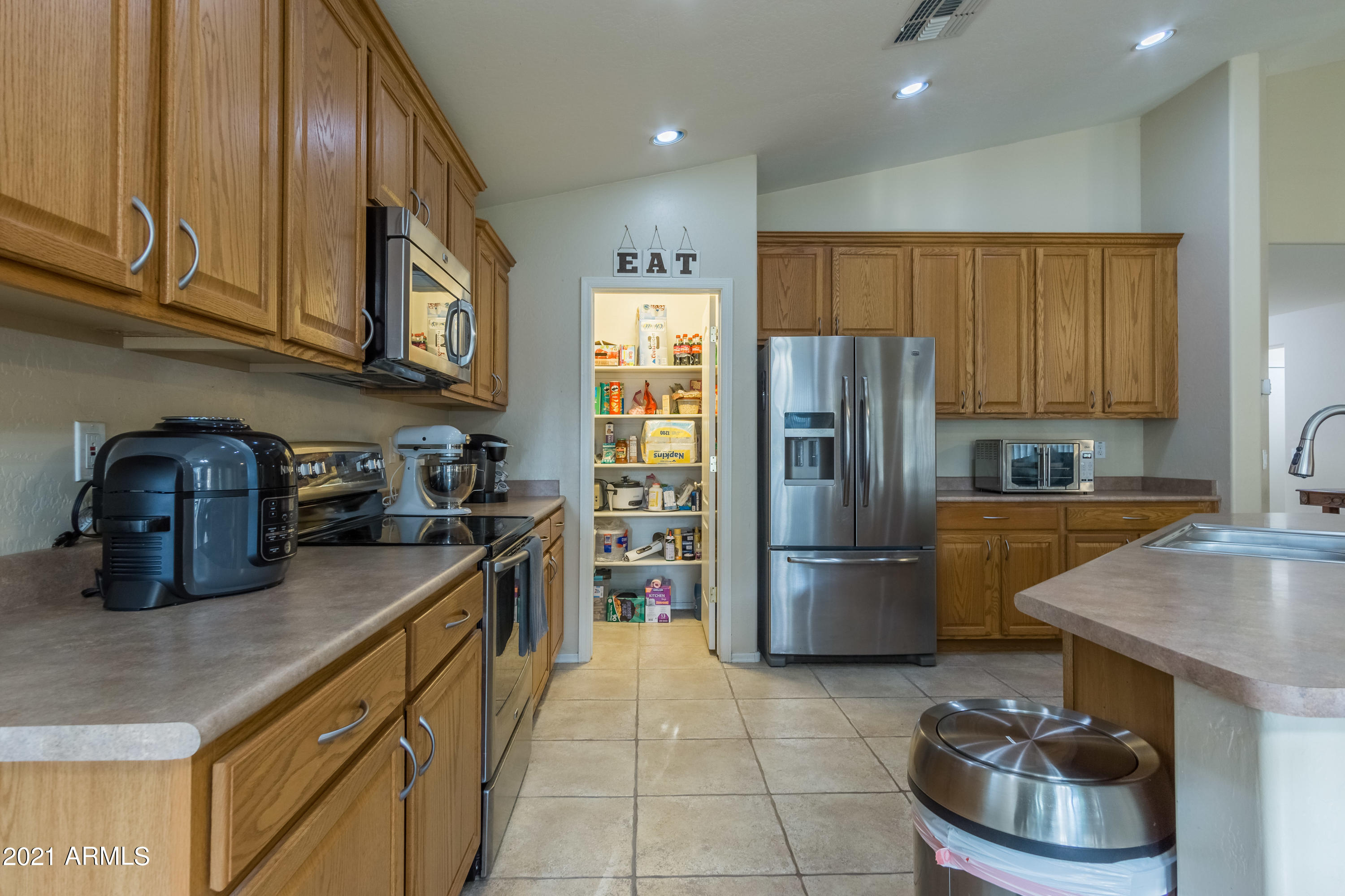 3094 South Martingale Road Gilbert, AZ 85295 - Photo 11 of 26 Martingale Photos-21