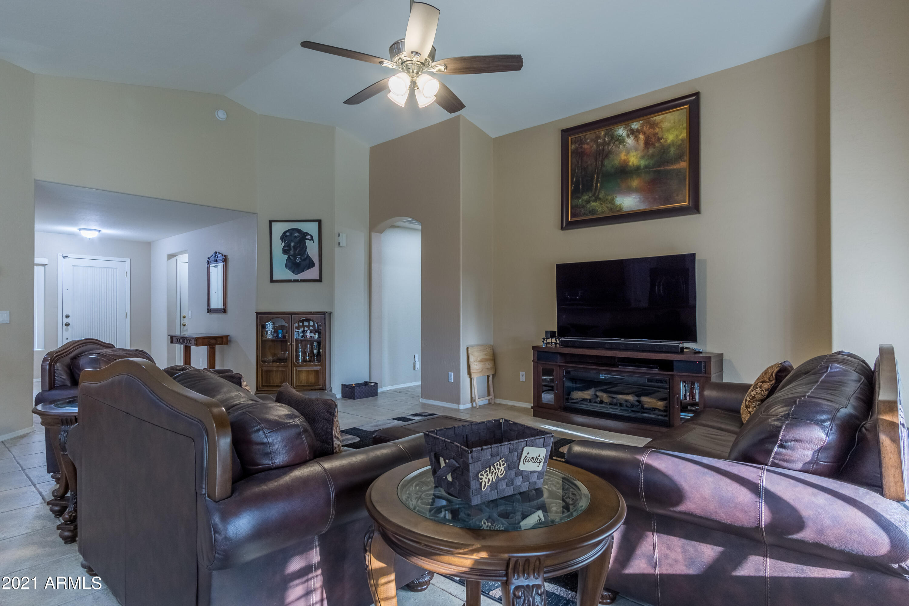3094 South Martingale Road Gilbert, AZ 85295 - Photo 7 of 26 Martingale Photos-24