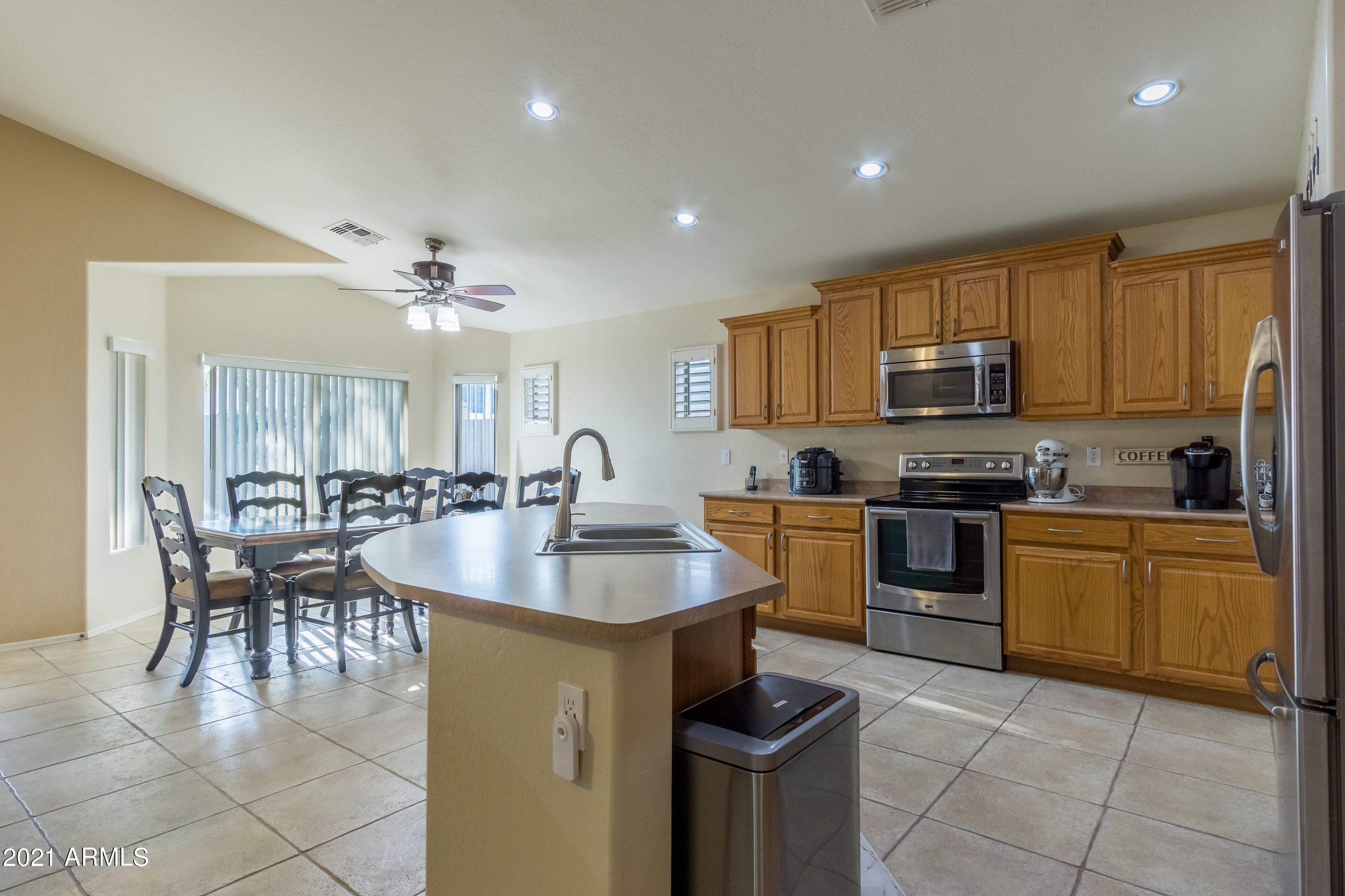 3094 South Martingale Road Gilbert, AZ 85295 - Photo 8 of 26 Martingale Photos-25