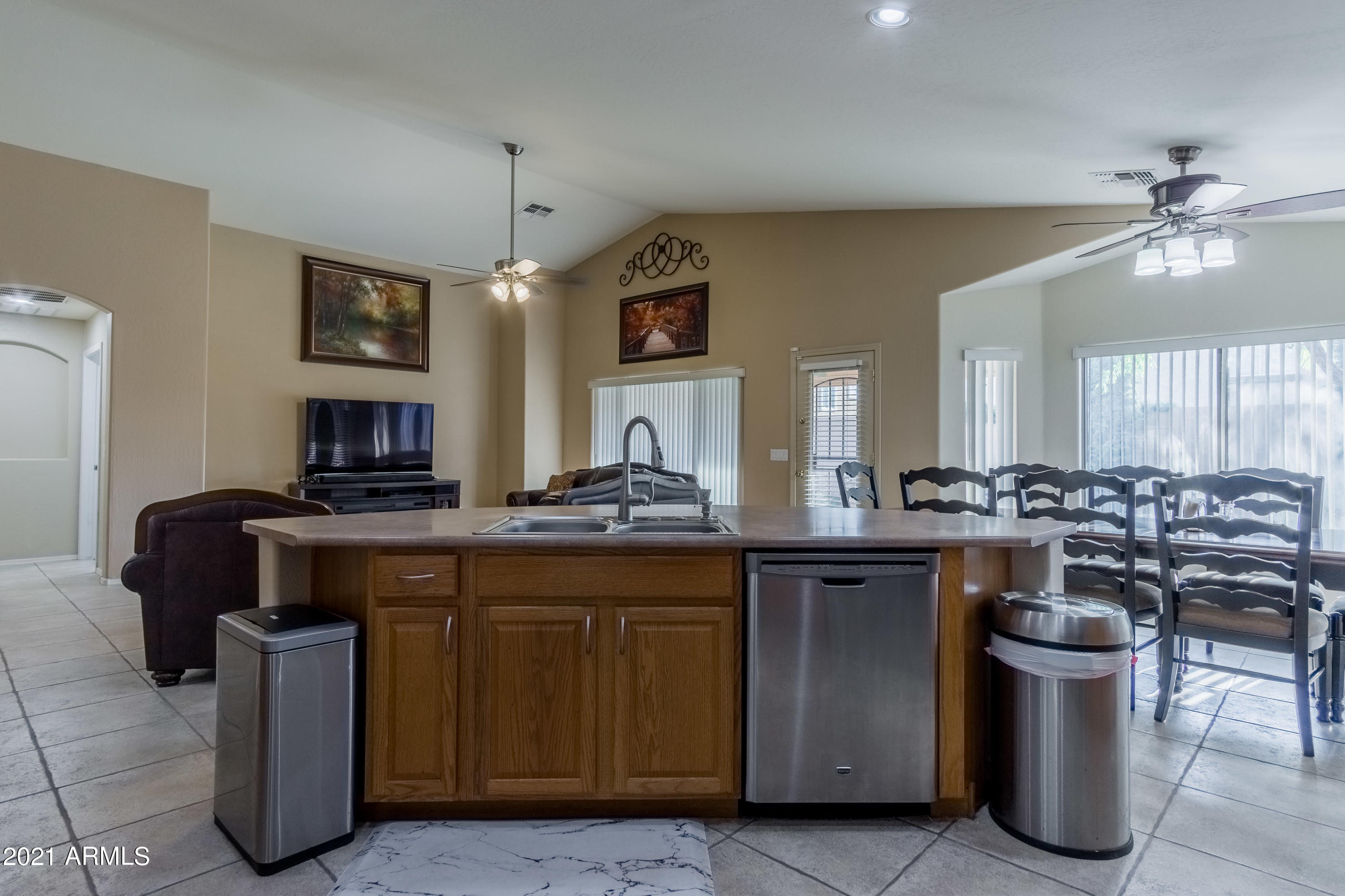 3094 South Martingale Road Gilbert, AZ 85295 - Photo 10 of 26 Martingale Photos-22