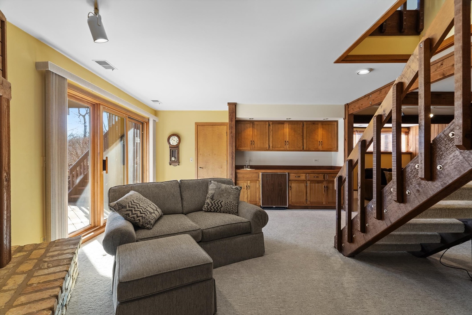 218 East Hillside Road Barrington, IL 60010 - Photo 16 of 29 Gallery Image 16