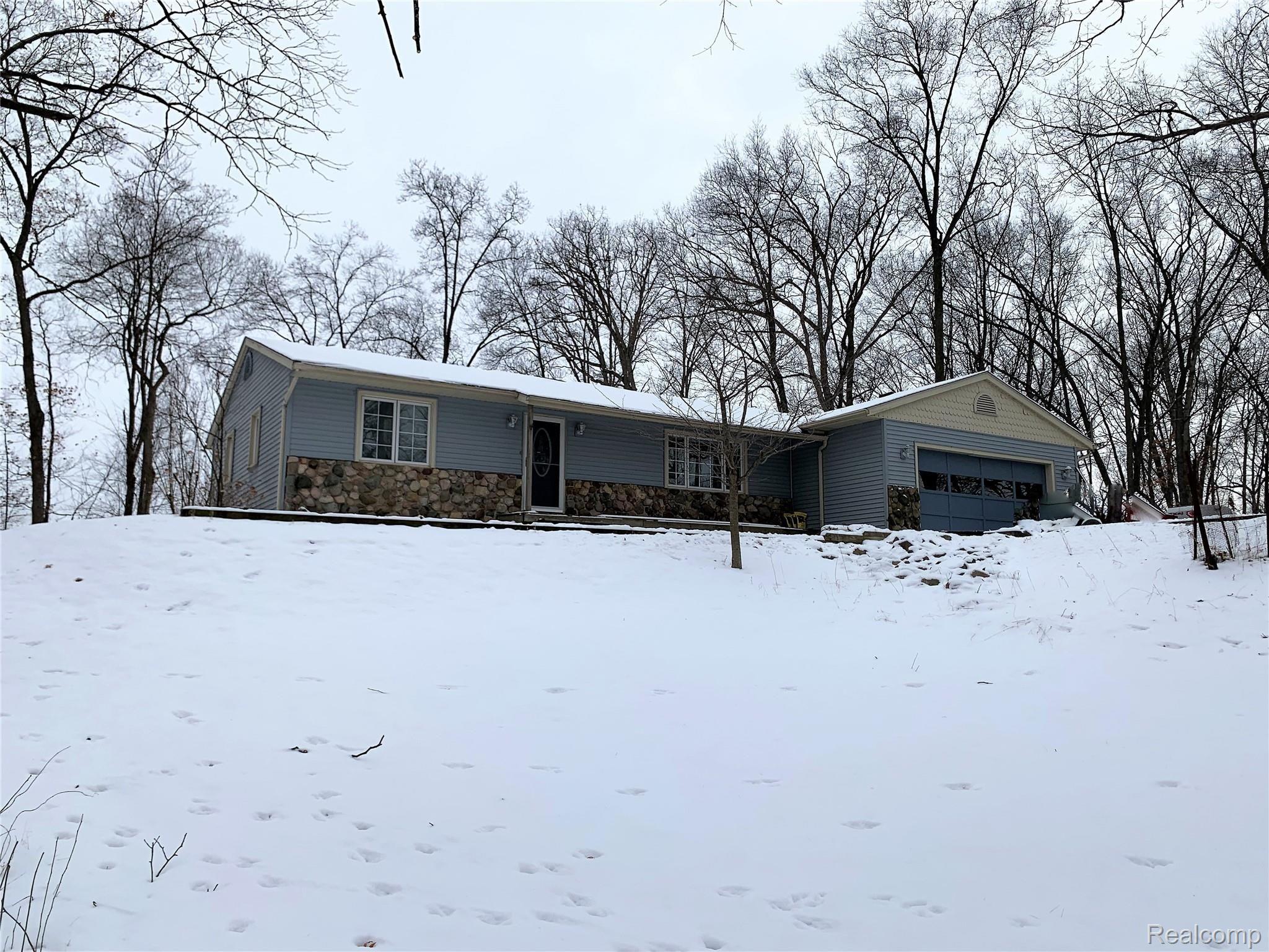 3532 Golf Club Road Howell, MI 48843 - Photo 1 of 30 front