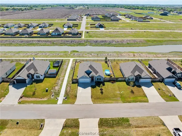 $284,900 | 244 Brazos Bend, Snook, TX 77879