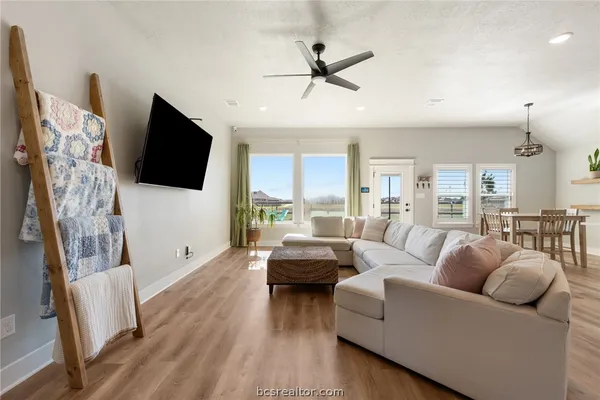 $284,900 | 244 Brazos Bend, Snook, TX 77879