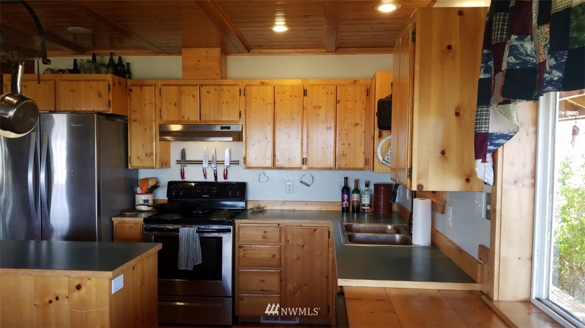 123 Fritz Road Riverside, WA 98849 - Photo 7 of 25 Gallery Image 7