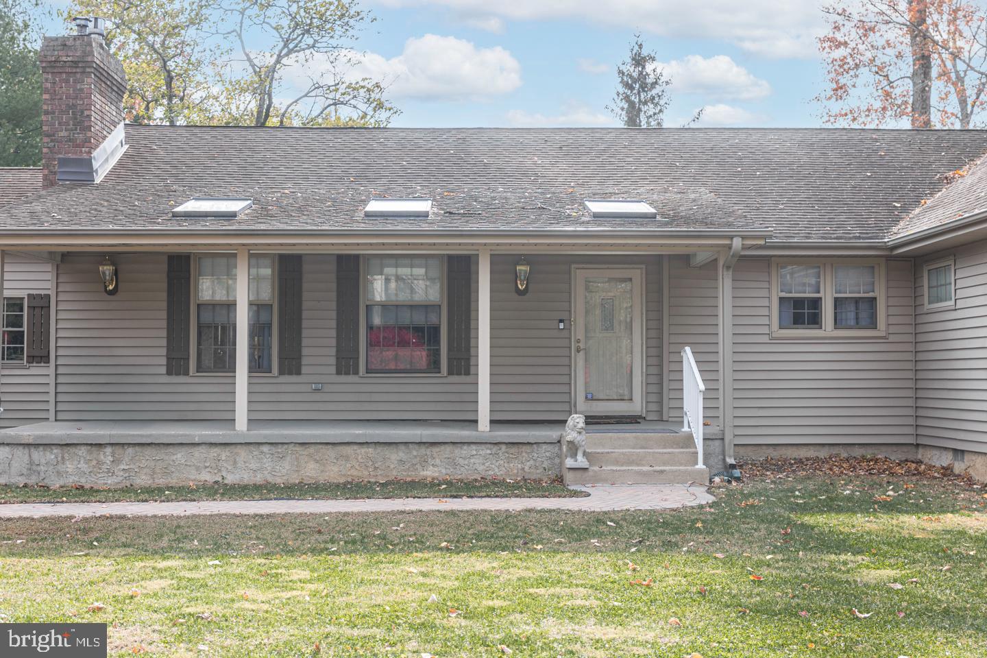 612 Double Woods Road Langhorne, PA 19047 - Photo 4 of 44 a house view with a outdoor space