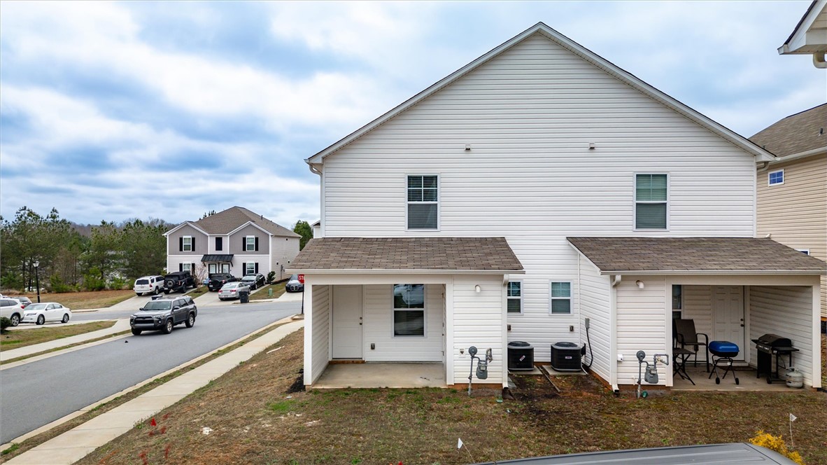 215 Royal Way Pendleton, SC 29670 - Photo 26 of 31 This charming home offers a welcoming facade with a well-maintained exterior and inviting outdoor spaces.