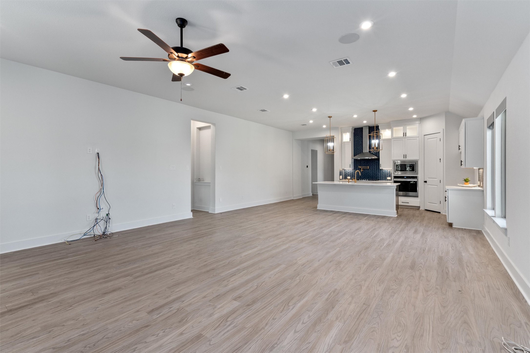 1001 Wolf Hollow Drive Georgetown, TX 78628 - Photo 11 of 35