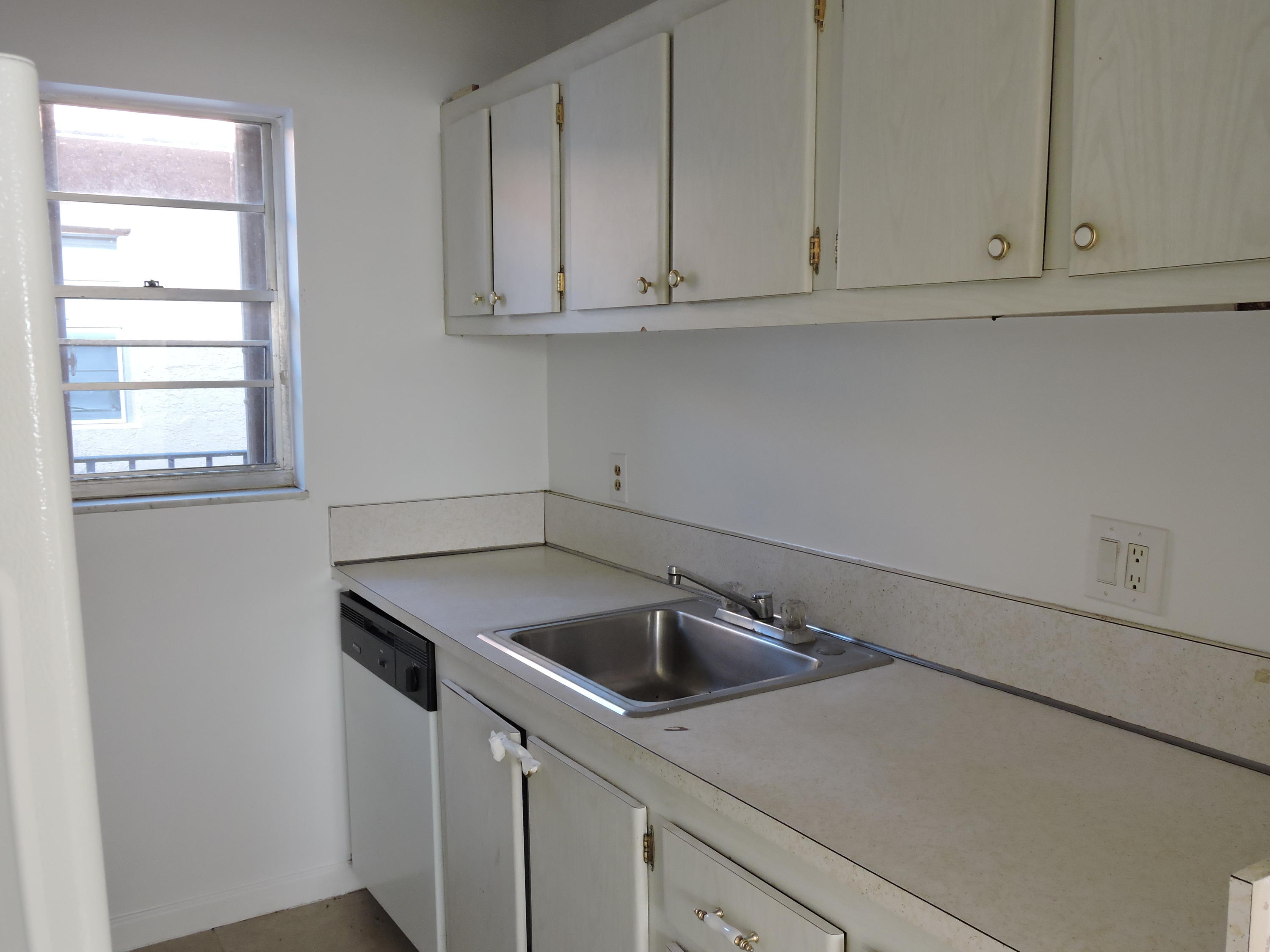 650 Southwest 2nd Avenue, Unit 253E Boca Raton, FL 33432 - Photo 5 of 9 DSCN0383