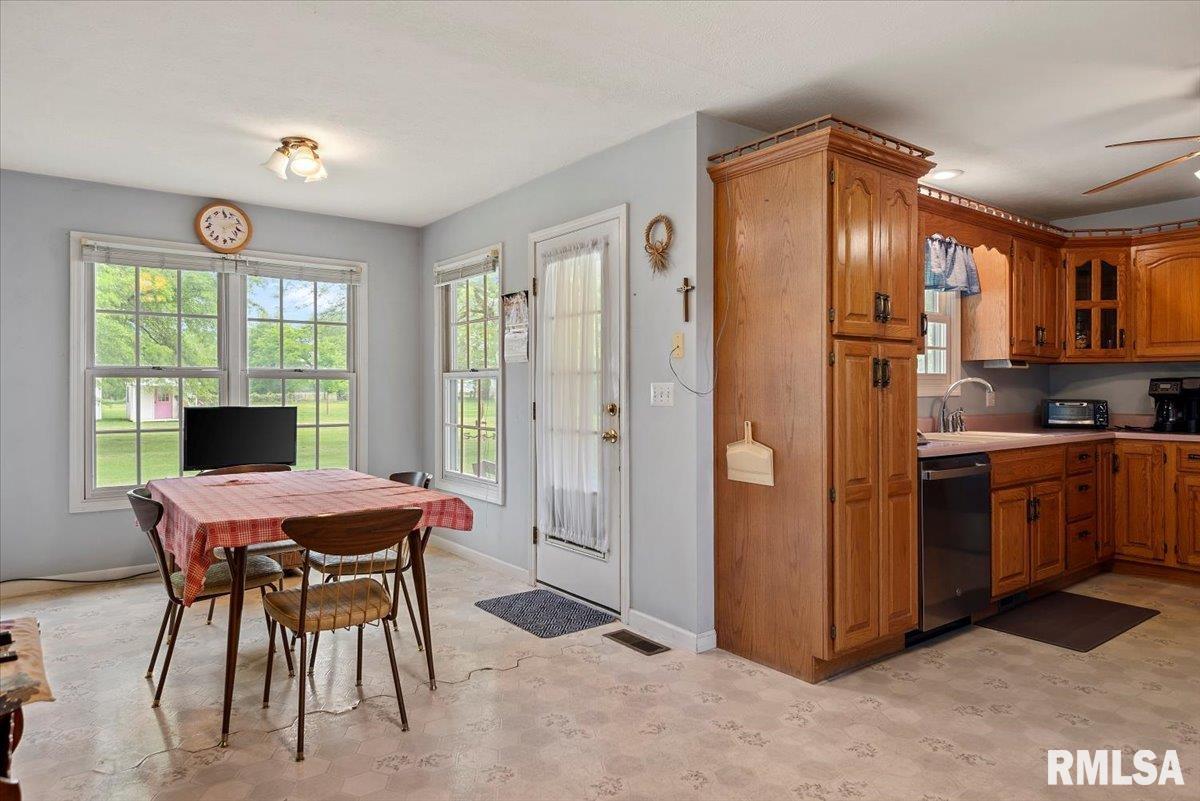 3300 Winch Road Springfield, IL 62707 - Photo 19 of 82