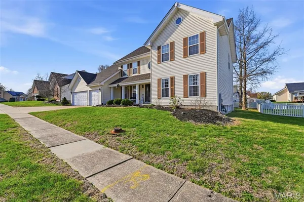 $450,000 | 15552 Debridge Way, Florissant, MO 63034
