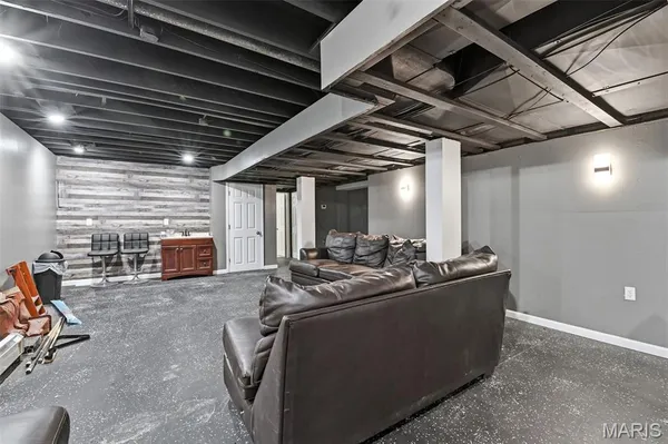 $450,000 | 15552 Debridge Way, Florissant, MO 63034