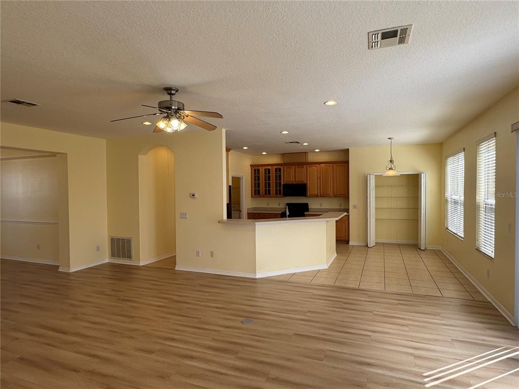 1424 Spring Fest Lane Orlando, FL 32828 - Photo 7 of 46