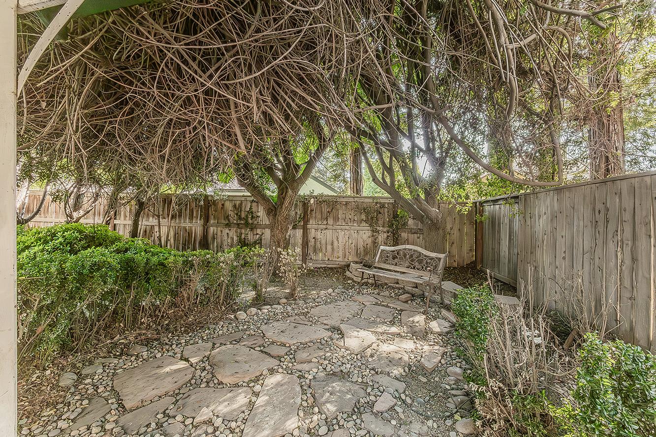 837 East Buckhill Road Fresno, CA 93720 - Photo 40 of 55