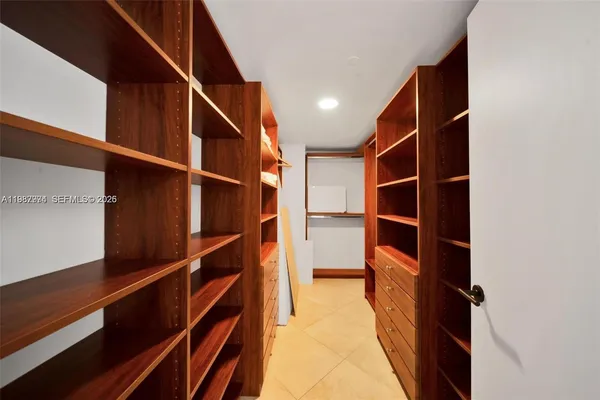 $10,000 | 1830 South Ocean Drive, Unit 4704, Hallandale Beach, FL 33009