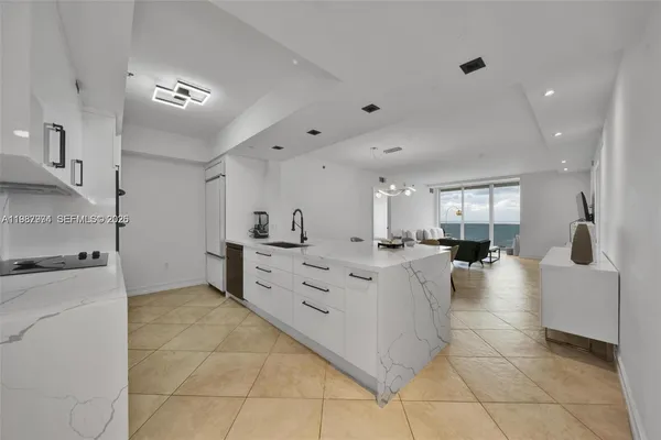 $10,000 | 1830 South Ocean Drive, Unit 4704, Hallandale Beach, FL 33009