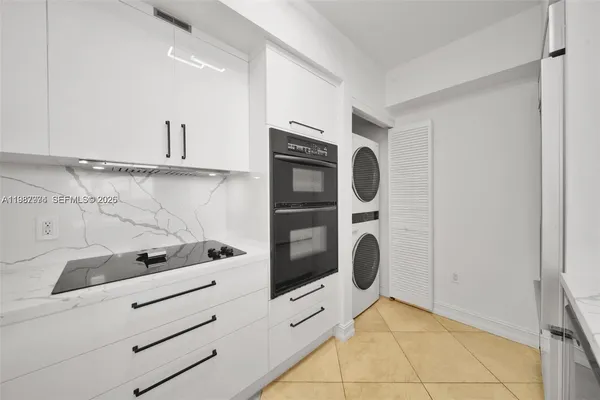 $10,000 | 1830 South Ocean Drive, Unit 4704, Hallandale Beach, FL 33009