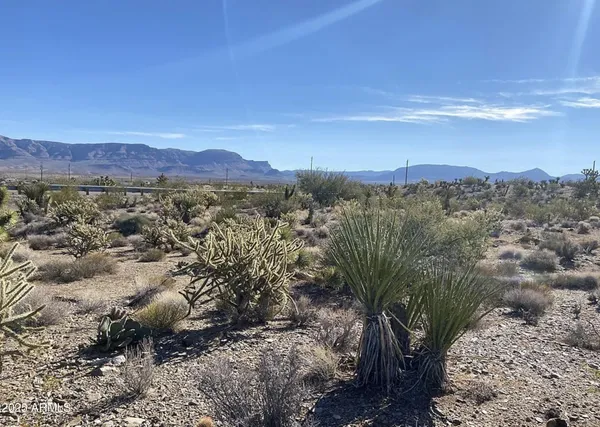 a view of a sky view