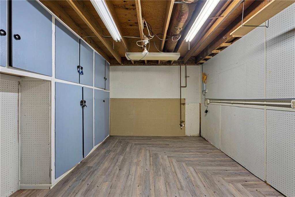 10183 Switzer Road Overland Park, KS 66212 - Photo 40 of 49 Gallery Image 40