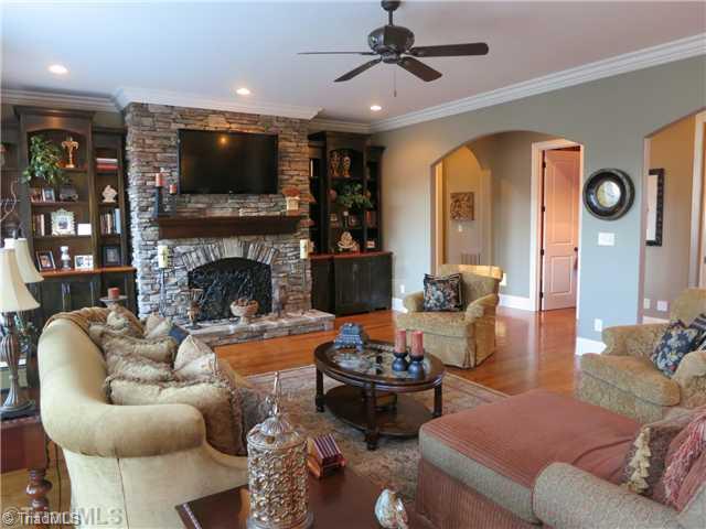 7029 Denison Road Summerfield, NC 27358 - Photo 9 of 16 Den/Family/Great Room.