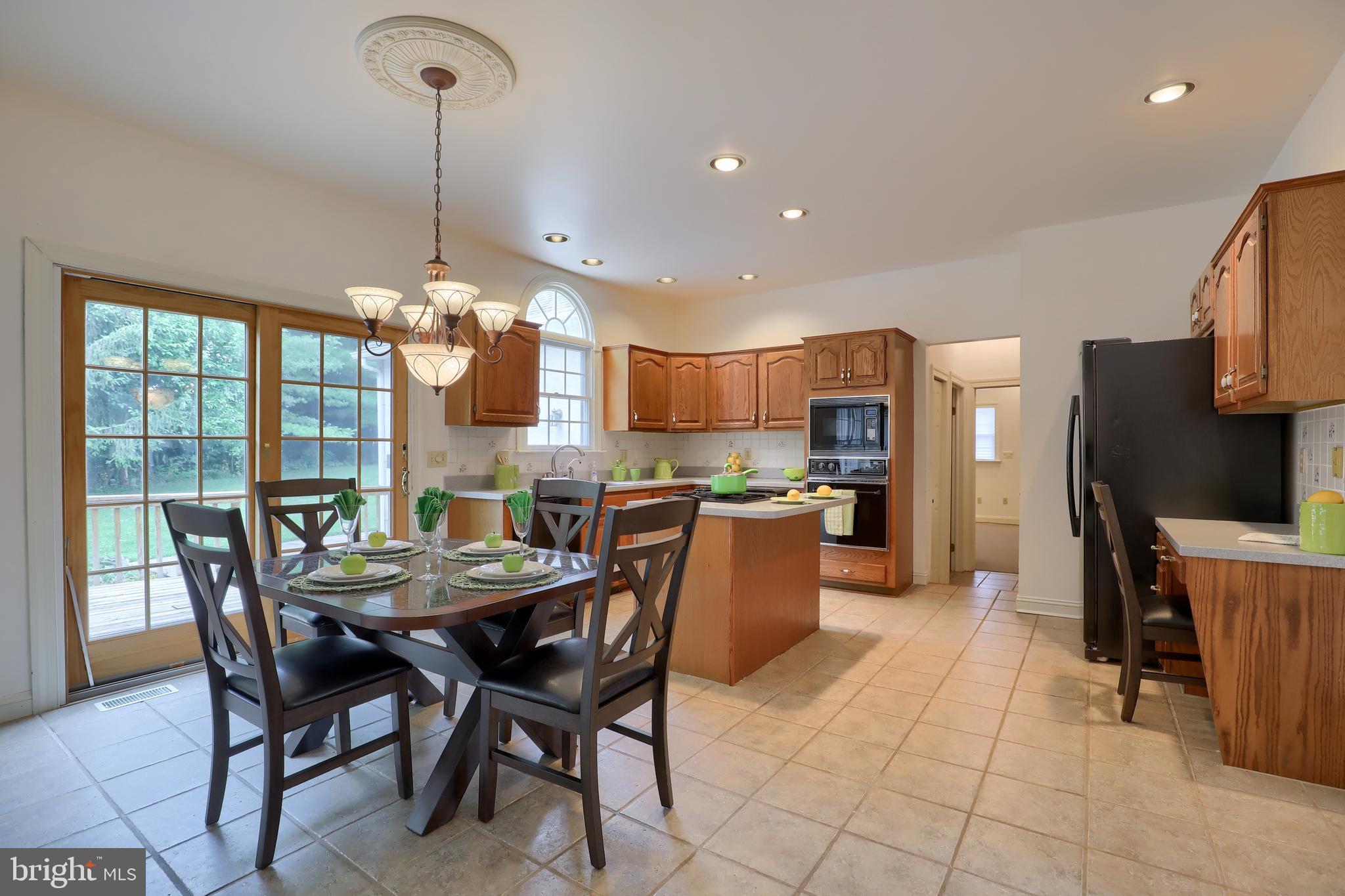 2281 Butter Road Lancaster, PA 17601 - Photo 2 of 34