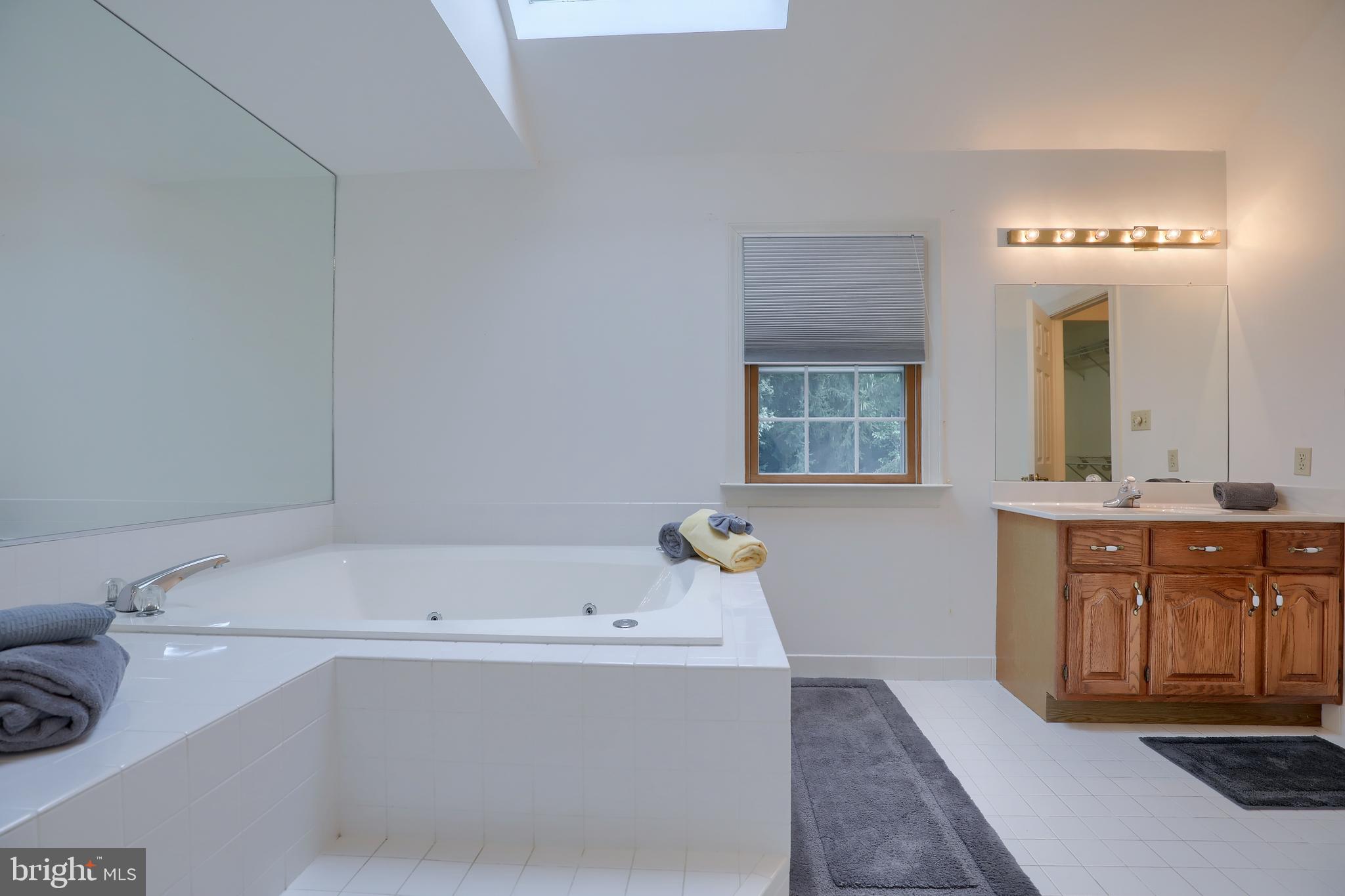 2281 Butter Road Lancaster, PA 17601 - Photo 18 of 34
