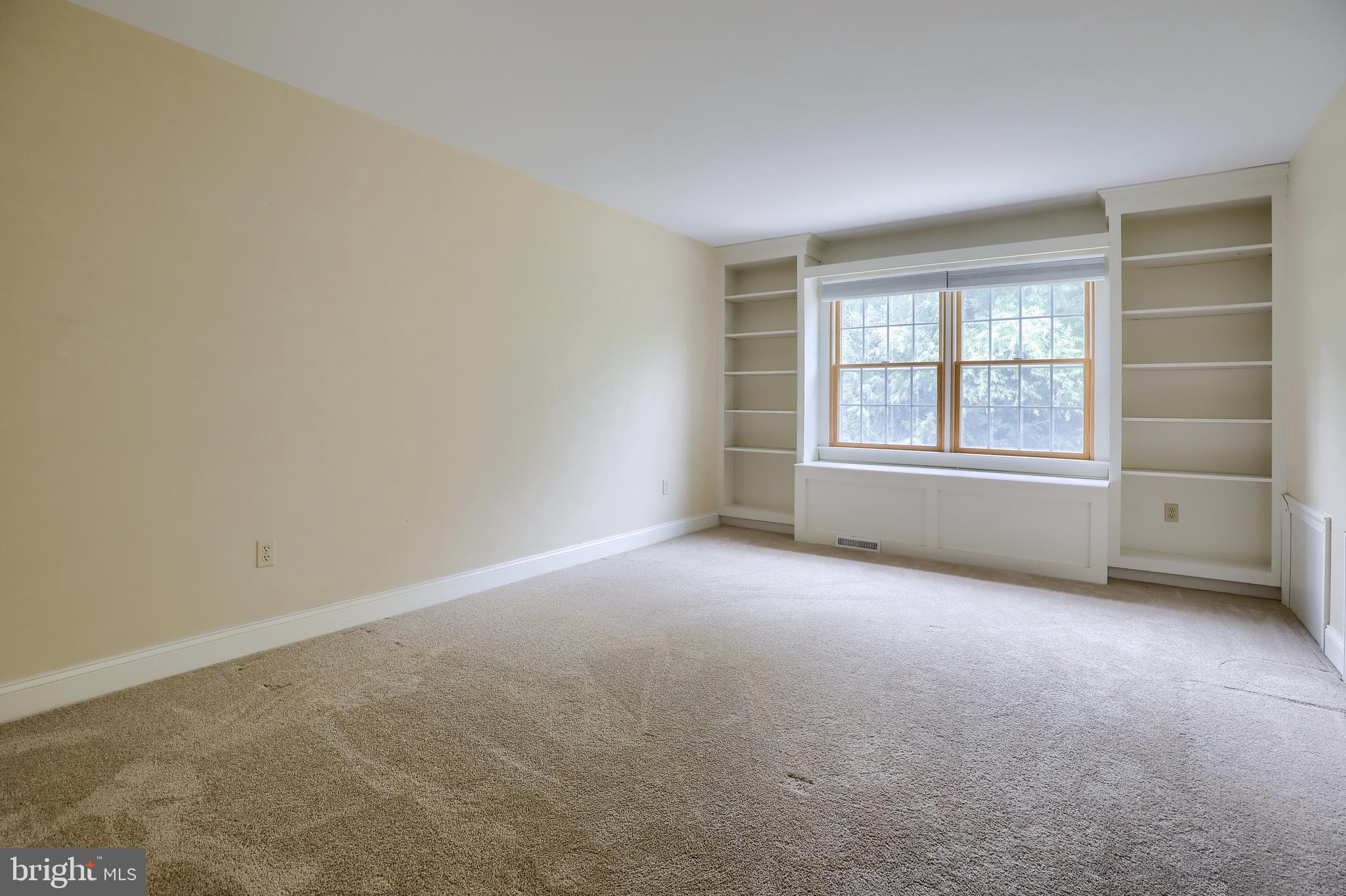 2281 Butter Road Lancaster, PA 17601 - Photo 20 of 34