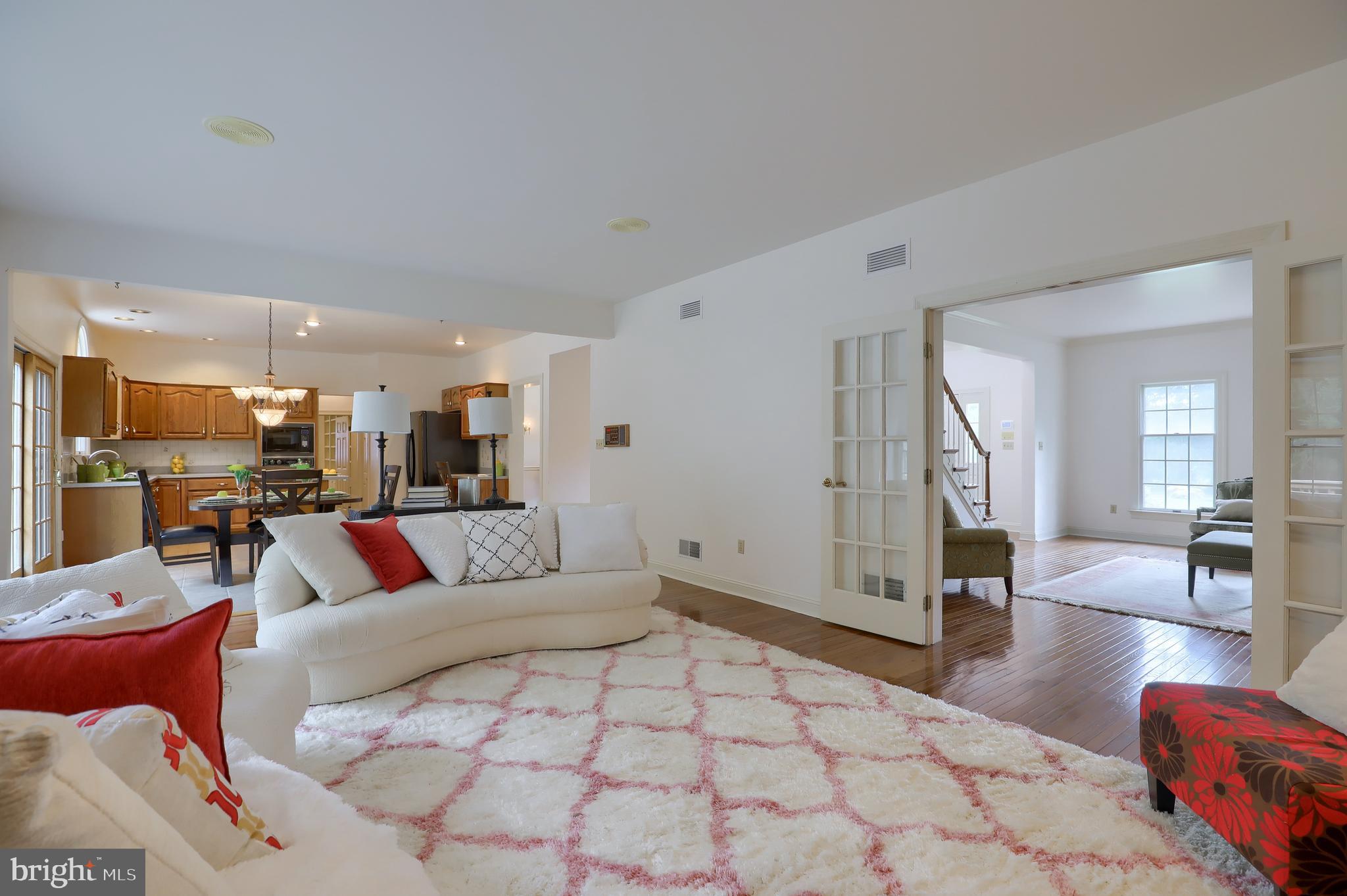 2281 Butter Road Lancaster, PA 17601 - Photo 5 of 34