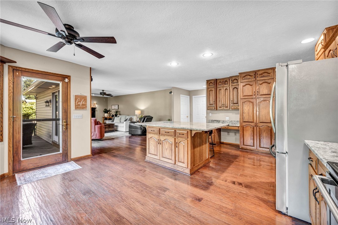 48261 Rice Road Amherst, OH 44001 - Photo 9 of 50