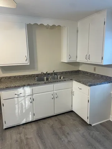 $1,800 | 31 Randall Street, Unit 1, Palmer, MA 01069