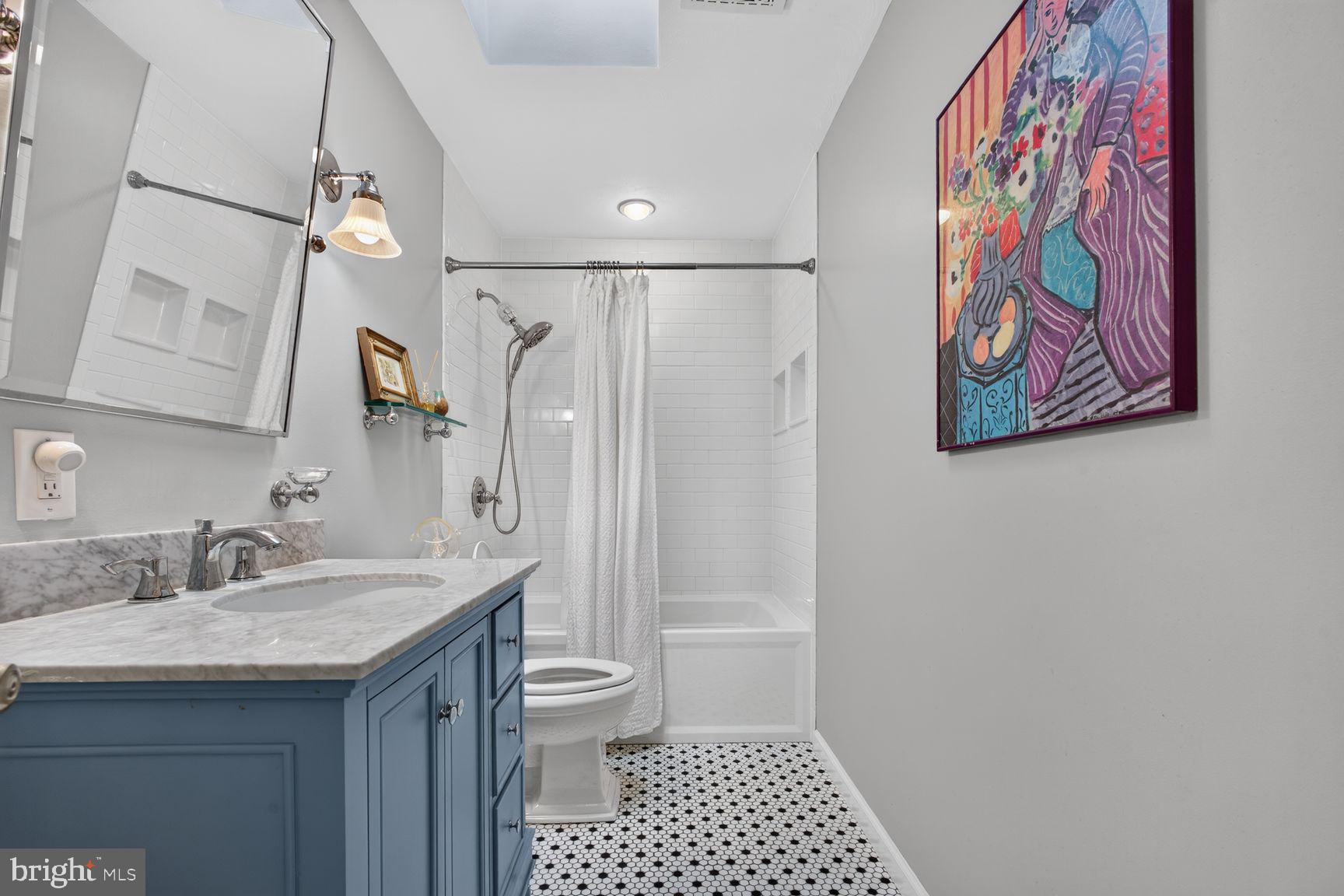 1371 Wesley Road Finksburg, MD 21048 - Photo 15 of 30 Full bath on upper level