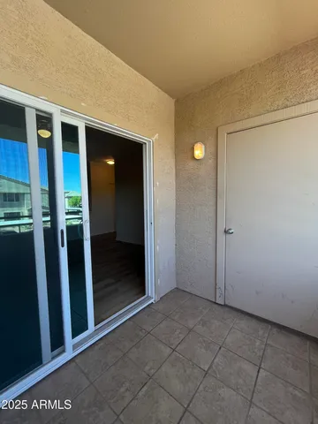 a view of an entryway of the house