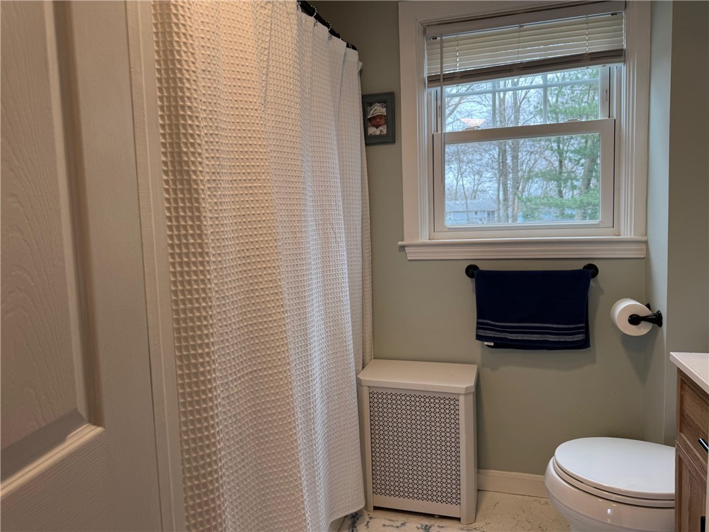 516 Church Avenue Warwick, RI 02889 - Photo 13 of 41 First Floor Full Bath with Tub