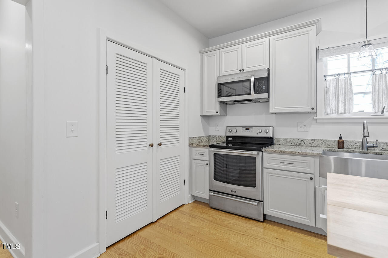 1916 Hart Street Durham, NC 27703 - Photo 11 of 29 h5